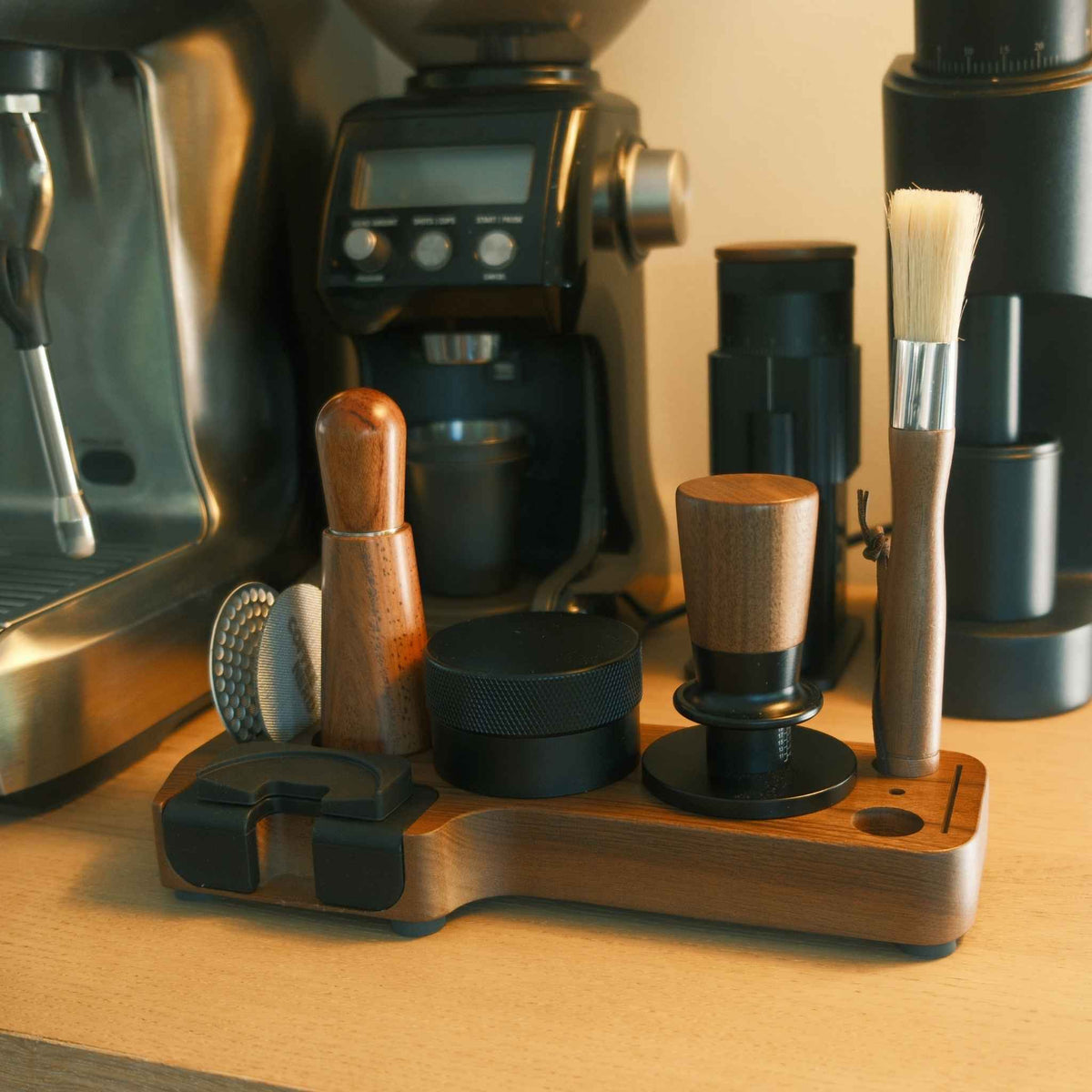 Walnut Tamping Station - Universal 51–58mm | Slimline