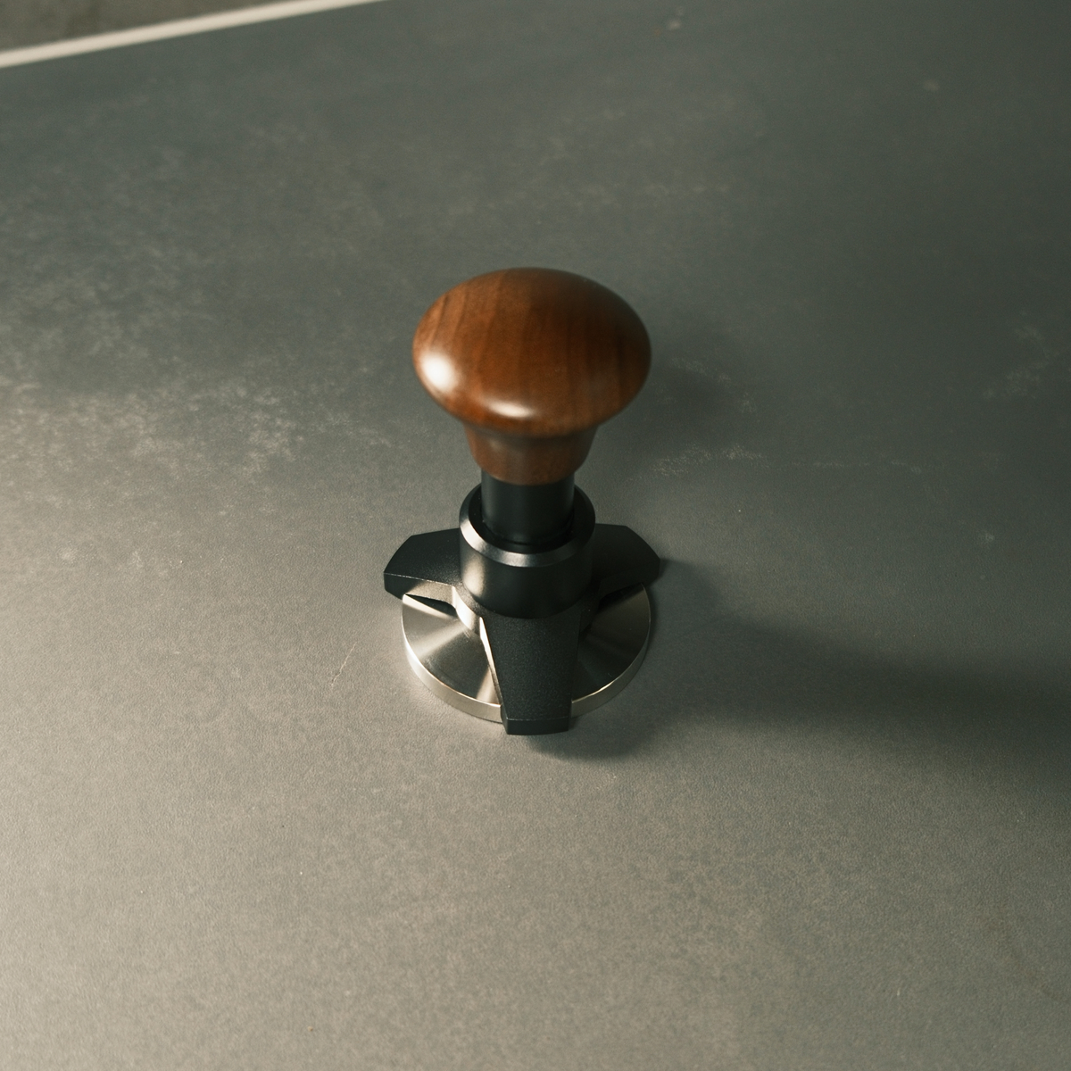 Triple-Spring Calibrated Self-Levelling Tamper - Walnut & Black