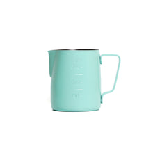 Load image into Gallery viewer, Professional-grade milk frothing pitcher for perfect foam every time
